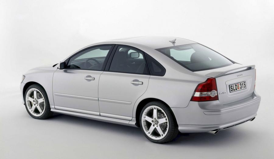  Volvo S40 2004 года  (фото 8 из 26)
